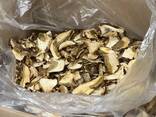 Dried mushrooms, caps and powder - фото 2