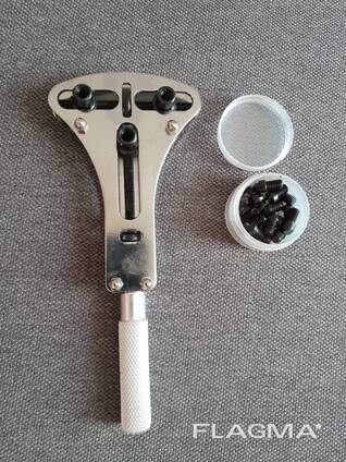 Великий універсальний ключ для відкривання задніх кришок годинників